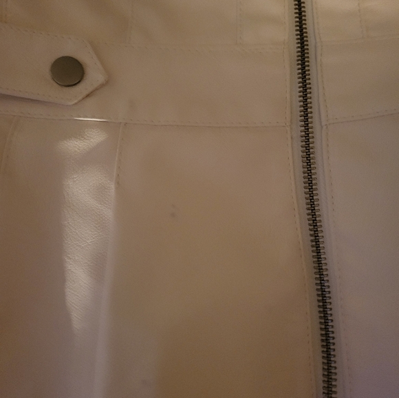 Baccini Faux Leather Size Small - Picture 7 of 7